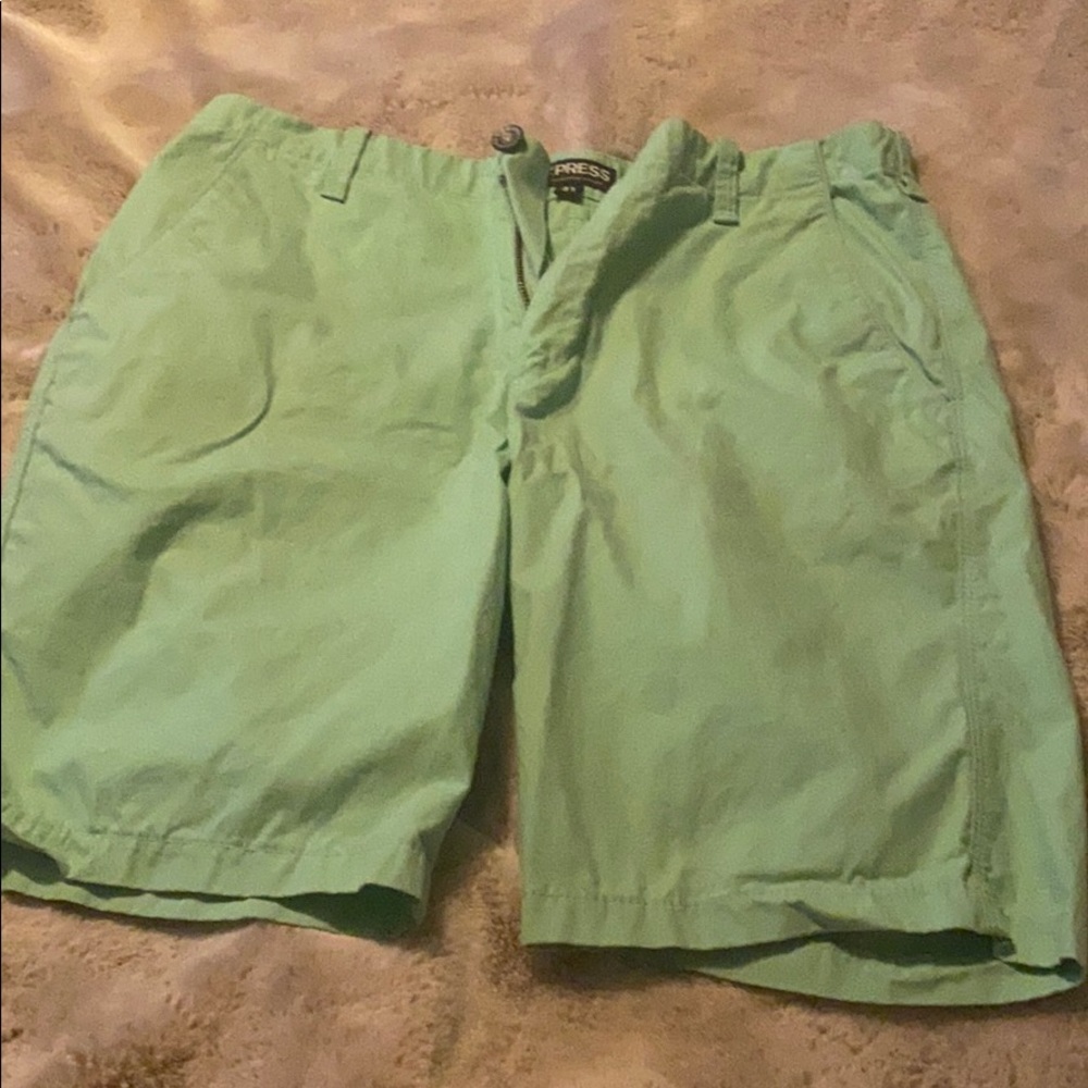 Express cargo shorts. Sz31